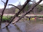 PLOUNICE - vkendov plavba, Tajemn eka se skalnm tunelem meandrujc kousek od Mchova jezera snovou krajinou plnou romatickch zkout... jako by tudy vera proel Mcha... - fotografie 23