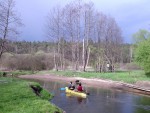 PLOUNICE - vkendov plavba, Tajemn eka se skalnm tunelem meandrujc kousek od Mchova jezera snovou krajinou plnou romatickch zkout... jako by tudy vera proel Mcha... - fotografie 33