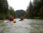 RAFTING NA SKVL SALZE, ڞasn voda a jet lep poas... Nen co dodat, to se mus zat!. - fotografie 17