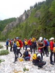 RAFTING NA SKVL SALZE, ڞasn voda a jet lep poas... Nen co dodat, to se mus zat!. - fotografie 171