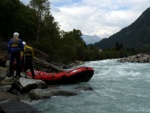 NOCA, krlovna raftingu - Nejlep evropsk rafting na ekch NOCA, Isel a Isarco, Velk parta vodk, s ktermi u jsme lecos proili. Pardn eky, kopec dobr nlady a hejiv italsk slunce.  I vodn stavy byly na jedniku... - fotografie 165