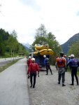 Jarn tn v Korutanech - rafting na Mllu, Gailu, a Lieseru, Jarn slunko nm doplo dostatek vody. Pedevm hlubok dol a peeje Gailu vechny doslova uchvtily. - fotografie 22