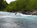 Jarn tn v Korutanech - rafting na Mllu, Gailu, a Lieseru, Jarn slunko nm doplo dostatek vody. Pedevm hlubok dol a peeje Gailu vechny doslova uchvtily. - fotografie 145