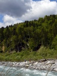 Jarn tn v Korutanech - rafting na Mllu, Gailu, a Lieseru, Jarn slunko nm doplo dostatek vody. Pedevm hlubok dol a peeje Gailu vechny doslova uchvtily. - fotografie 164