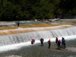 Jarn tn v Korutanech - rafting na Mllu, Gailu, a Lieseru, Jarn slunko nm doplo dostatek vody. Pedevm hlubok dol a peeje Gailu vechny doslova uchvtily. - fotografie 209