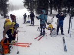 SKIALPINISTICK VKEND V KRKONOCH, Poas provilo vechny astnky a jejich odolnost, a to nejen materily pouit na obleen, ale i fyziku, psychickou kondici a vytrvalost. Pardn a nron akce, kter probhla za extrmnch pod - fotografie 16