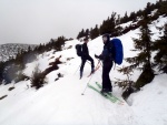 SKIALPINISTICK VKEND V KRKONOCH, Poas provilo vechny astnky a jejich odolnost, a to nejen materily pouit na obleen, ale i fyziku, psychickou kondici a vytrvalost. Pardn a nron akce, kter probhla za extrmnch pod - fotografie 20