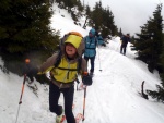 SKIALPINISTICK VKEND V KRKONOCH, Poas provilo vechny astnky a jejich odolnost, a to nejen materily pouit na obleen, ale i fyziku, psychickou kondici a vytrvalost. Pardn a nron akce, kter probhla za extrmnch pod - fotografie 21