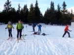 SKIALPINISTICK VKEND V KRKONOCH, Poas provilo vechny astnky a jejich odolnost, a to nejen materily pouit na obleen, ale i fyziku, psychickou kondici a vytrvalost. Pardn a nron akce, kter probhla za extrmnch pod - fotografie 99