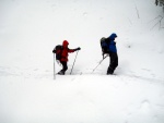 ZKLADN KURZ SKIALPINISMU, Dky pardnmu nstupu zimy, byl prvn kurz na sezony skvl, k emu tak pispli vichni astnci. - fotografie 23