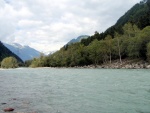 Alpsk supervkend - Isel a Salzach - podzim 2010, Pedpov poas byla sice pesimistick, natst skutenost jin. Se slbenm detm se stdaly i proslunn chvle. Dky tomu byla i na podzim voda suprov jako pi jarnm tn. Zejmna Salzach ns - fotografie 9