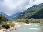 Alpsk supervkend - Isel a Salzach - podzim 2010, Pedpov poas byla sice pesimistick, natst skutenost jin. Se slbenm detm se stdaly i proslunn chvle. Dky tomu byla i na podzim voda suprov jako pi jarnm tn. Zejmna Salzach ns - fotografie 24