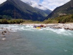 Alpsk supervkend - Isel a Salzach - podzim 2010, Pedpov poas byla sice pesimistick, natst skutenost jin. Se slbenm detm se stdaly i proslunn chvle. Dky tomu byla i na podzim voda suprov jako pi jarnm tn. Zejmna Salzach ns - fotografie 46