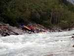 Alpsk supervkend - Isel a Salzach - podzim 2010, Pedpov poas byla sice pesimistick, natst skutenost jin. Se slbenm detm se stdaly i proslunn chvle. Dky tomu byla i na podzim voda suprov jako pi jarnm tn. Zejmna Salzach ns - fotografie 89