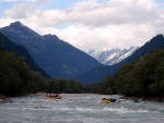 Alpsk supervkend - Isel a Salzach - podzim 2010, Pedpov poas byla sice pesimistick, natst skutenost jin. Se slbenm detm se stdaly i proslunn chvle. Dky tomu byla i na podzim voda suprov jako pi jarnm tn. Zejmna Salzach ns - fotografie 121