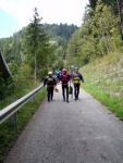 Alpsk supervkend - Isel a Salzach - podzim 2010, Pedpov poas byla sice pesimistick, natst skutenost jin. Se slbenm detm se stdaly i proslunn chvle. Dky tomu byla i na podzim voda suprov jako pi jarnm tn. Zejmna Salzach ns - fotografie 129