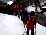 Zkladn KURZ SKIALPINISMU, Poas vypadalo strali, ale nakonec se z toho vyvinula ndhern akcika s pardnm poasm. Nedln krusta, byla pn hust.. - fotografie 1