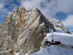 DACHSTIEN VRCHOL NA SKIALPECH 2011, iroko spektrln skialpov akce, pardn poas, kvanta snhu a pohodov tm. Fotky z vrcholu hovo za ve... - fotografie 6