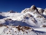 DACHSTIEN VRCHOL NA SKIALPECH 2011, iroko spektrln skialpov akce, pardn poas, kvanta snhu a pohodov tm. Fotky z vrcholu hovo za ve... - fotografie 34