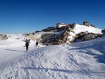 DACHSTIEN VRCHOL NA SKIALPECH 2011, iroko spektrln skialpov akce, pardn poas, kvanta snhu a pohodov tm. Fotky z vrcholu hovo za ve... - fotografie 38