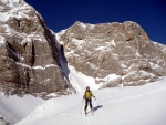 DACHSTIEN VRCHOL NA SKIALPECH 2011, iroko spektrln skialpov akce, pardn poas, kvanta snhu a pohodov tm. Fotky z vrcholu hovo za ve... - fotografie 49