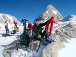 DACHSTIEN VRCHOL NA SKIALPECH 2011, iroko spektrln skialpov akce, pardn poas, kvanta snhu a pohodov tm. Fotky z vrcholu hovo za ve... - fotografie 59