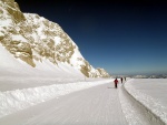 DACHSTIEN VRCHOL NA SKIALPECH 2011, iroko spektrln skialpov akce, pardn poas, kvanta snhu a pohodov tm. Fotky z vrcholu hovo za ve... - fotografie 64