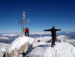 DACHSTIEN VRCHOL NA SKIALPECH 2011, iroko spektrln skialpov akce, pardn poas, kvanta snhu a pohodov tm. Fotky z vrcholu hovo za ve... - fotografie 75