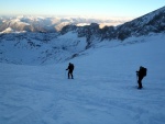 DACHSTIEN VRCHOL NA SKIALPECH 2011, iroko spektrln skialpov akce, pardn poas, kvanta snhu a pohodov tm. Fotky z vrcholu hovo za ve... - fotografie 129