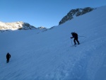 DACHSTIEN VRCHOL NA SKIALPECH 2011, iroko spektrln skialpov akce, pardn poas, kvanta snhu a pohodov tm. Fotky z vrcholu hovo za ve... - fotografie 140