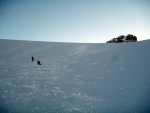 DACHSTIEN VRCHOL NA SKIALPECH 2011, iroko spektrln skialpov akce, pardn poas, kvanta snhu a pohodov tm. Fotky z vrcholu hovo za ve... - fotografie 144