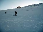 DACHSTIEN VRCHOL NA SKIALPECH 2011, iroko spektrln skialpov akce, pardn poas, kvanta snhu a pohodov tm. Fotky z vrcholu hovo za ve... - fotografie 153