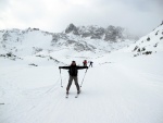 DACHSTIEN VRCHOL NA SKIALPECH 2011, iroko spektrln skialpov akce, pardn poas, kvanta snhu a pohodov tm. Fotky z vrcholu hovo za ve... - fotografie 204