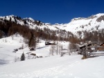 SKIALP ARNA RIEDINGTAL, Sluncem zalit arna s tvrdm podkladem umonila dv skvl try. Vichni jsme uili pardn vkend na skialpech. - fotografie 7