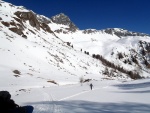 SKIALP ARNA RIEDINGTAL, Sluncem zalit arna s tvrdm podkladem umonila dv skvl try. Vichni jsme uili pardn vkend na skialpech. - fotografie 13