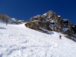 SKIALP ARNA RIEDINGTAL, Sluncem zalit arna s tvrdm podkladem umonila dv skvl try. Vichni jsme uili pardn vkend na skialpech. - fotografie 31