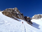 SKIALP ARNA RIEDINGTAL, Sluncem zalit arna s tvrdm podkladem umonila dv skvl try. Vichni jsme uili pardn vkend na skialpech. - fotografie 32