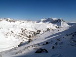 SKIALP ARNA RIEDINGTAL, Sluncem zalit arna s tvrdm podkladem umonila dv skvl try. Vichni jsme uili pardn vkend na skialpech. - fotografie 35