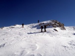 SKIALP ARNA RIEDINGTAL, Sluncem zalit arna s tvrdm podkladem umonila dv skvl try. Vichni jsme uili pardn vkend na skialpech. - fotografie 39