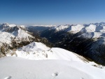 SKIALP ARNA RIEDINGTAL, Sluncem zalit arna s tvrdm podkladem umonila dv skvl try. Vichni jsme uili pardn vkend na skialpech. - fotografie 46