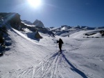 SKIALP ARNA RIEDINGTAL, Sluncem zalit arna s tvrdm podkladem umonila dv skvl try. Vichni jsme uili pardn vkend na skialpech. - fotografie 54