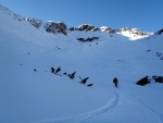 SKIALP ARNA RIEDINGTAL, Sluncem zalit arna s tvrdm podkladem umonila dv skvl try. Vichni jsme uili pardn vkend na skialpech. - fotografie 60