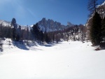 SKIALP ARNA RIEDINGTAL, Sluncem zalit arna s tvrdm podkladem umonila dv skvl try. Vichni jsme uili pardn vkend na skialpech. - fotografie 86