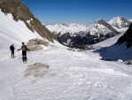 SKIALP ARNA RIEDINGTAL, Sluncem zalit arna s tvrdm podkladem umonila dv skvl try. Vichni jsme uili pardn vkend na skialpech. - fotografie 124