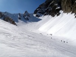 SKIALP ARNA RIEDINGTAL, Sluncem zalit arna s tvrdm podkladem umonila dv skvl try. Vichni jsme uili pardn vkend na skialpech. - fotografie 127