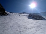 SKIALP ARNA RIEDINGTAL, Sluncem zalit arna s tvrdm podkladem umonila dv skvl try. Vichni jsme uili pardn vkend na skialpech. - fotografie 132