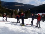 Zkladn kurz skialpinismu, Zveren kurz tto zimn sezony probhl. Snhu je ji mn a tak i program tomu byl pizpsoben. Na nlad to vak urit nebylo vidt a vichni jsme si tento jarn kurz pardn uili. Slunen nedl - fotografie 9