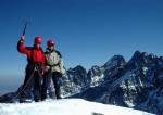 TDEN ZIMNHO LEZEN - Vysok Tatry, Tden lezen v okol Brnlky za ndhernho poas. Podmnky vynikajc a to jak na skle tak na ledech. Dky sedlmu snhu byla lavinov situace velmi pzniv a a celmu prbhu pomohla i vborn n - fotografie 9