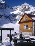 TDEN ZIMNHO LEZEN - Vysok Tatry, Tden lezen v okol Brnlky za ndhernho poas. Podmnky vynikajc a to jak na skle tak na ledech. Dky sedlmu snhu byla lavinov situace velmi pzniv a a celmu prbhu pomohla i vborn n - fotografie 30