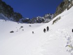 TDEN ZIMNHO LEZEN - Vysok Tatry, Tden lezen v okol Brnlky za ndhernho poas. Podmnky vynikajc a to jak na skle tak na ledech. Dky sedlmu snhu byla lavinov situace velmi pzniv a a celmu prbhu pomohla i vborn n - fotografie 35